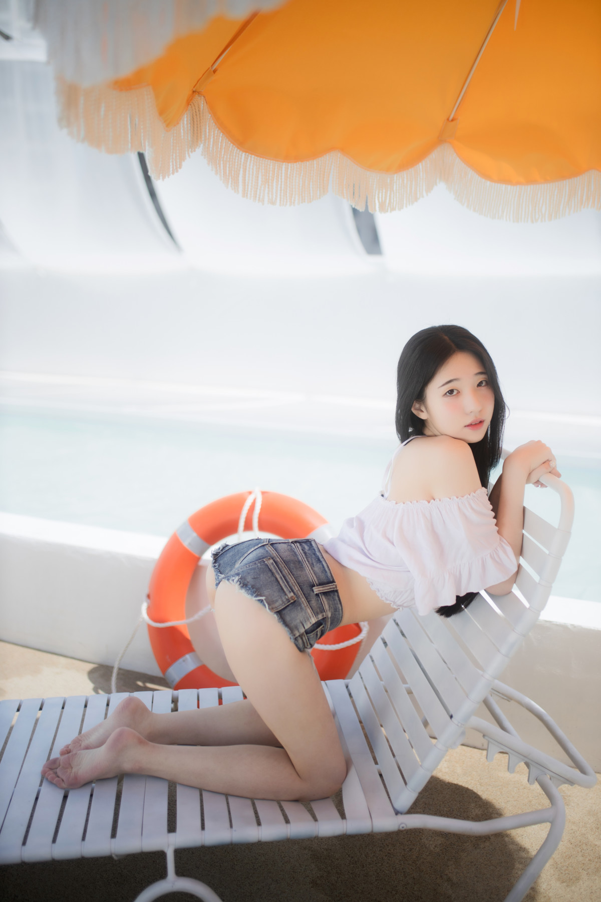 Yeon Woo 연우, Mini Photobook &#8220;Vacation&#8221;