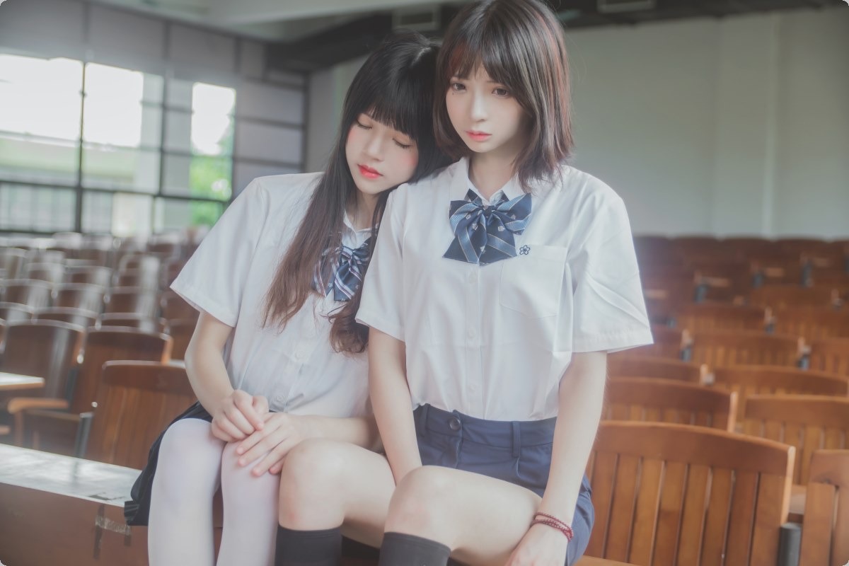 [Cos]桜桃喵疯猫ss - JK百合1[43P]