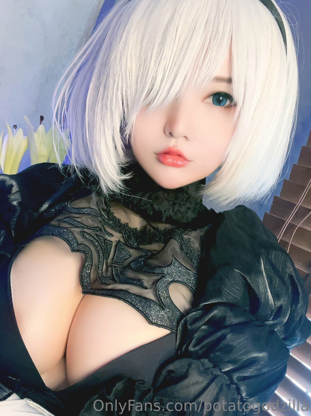 Cosplay Potato Godzilla 2B Bride